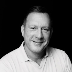 Sergio Alvarez, Ai Media Group